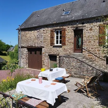 Des Roches Roche D'oetre Suisse Normande * Saint-Philbert-sur-Orne