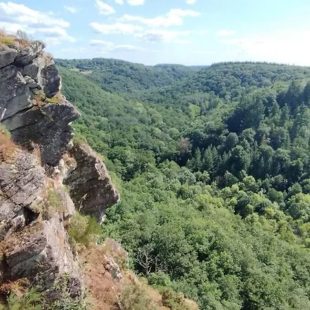 Des Roches Roche D'oetre Suisse Normande * Saint-Philbert-sur-Orne