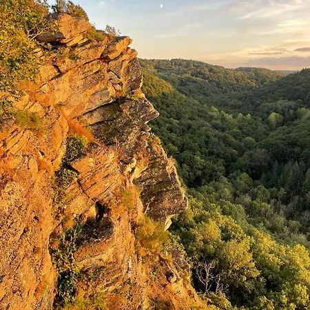 Des Roches Roche D'oetre Suisse Normande Saint-Philbert-sur-Orne