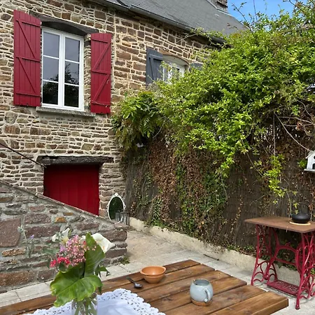 Des Roches Roche D'oetre Suisse Normande Saint-Philbert-sur-Orne