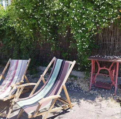 Des Roches Roche D'oetre Suisse Normande * Saint-Philbert-sur-Orne