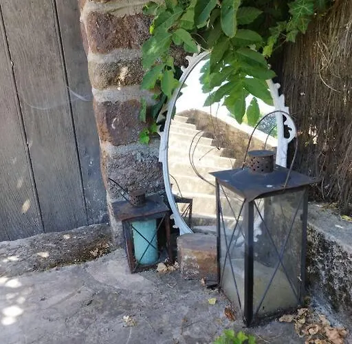 Des Roches Roche D'oetre Suisse Normande Saint-Philbert-sur-Orne