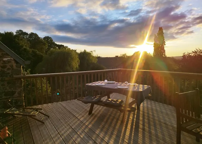 Des Roches Roche D'oetre Suisse Normande *